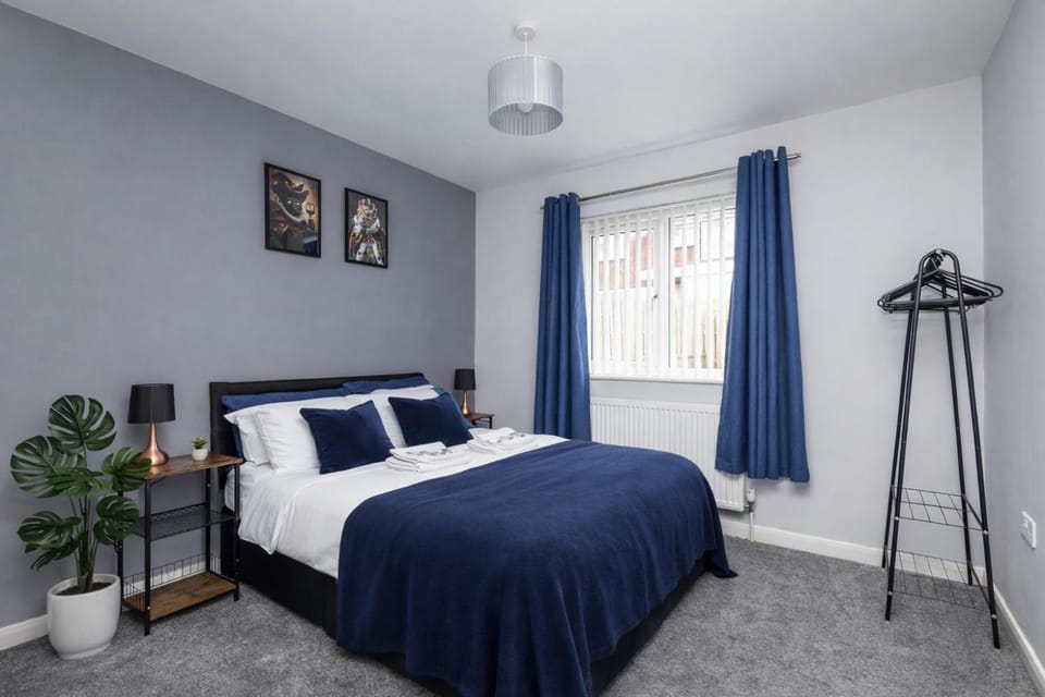 Bed, Photo of the whole room, Bedroom