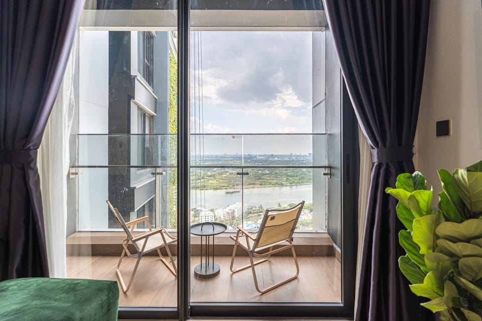 View (from property/room), Balcony/Terrace, River view