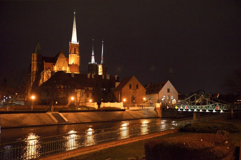 Nearby landmark, Night, City view, Landmark view, River view