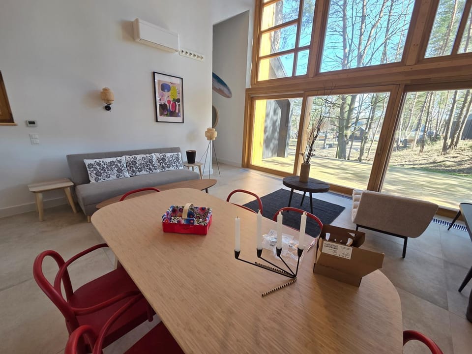 Dining area, Garden view