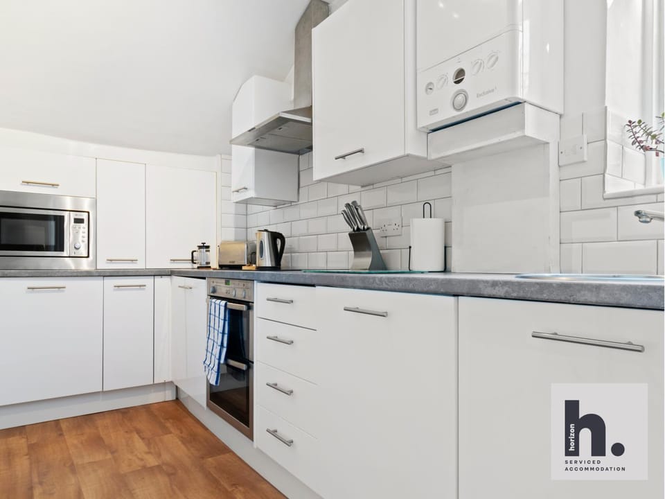 Kitchen or kitchenette, dishwasher, oven, pet friendly, stove, toaster