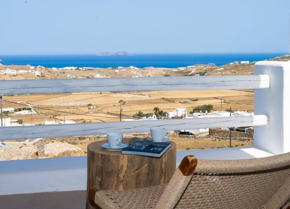 Natural landscape, Balcony/Terrace, Sea view