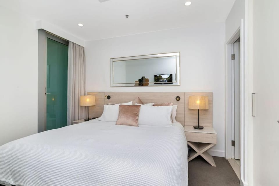 Warm Waves - Beach Pool Home Apartment in Adelaide