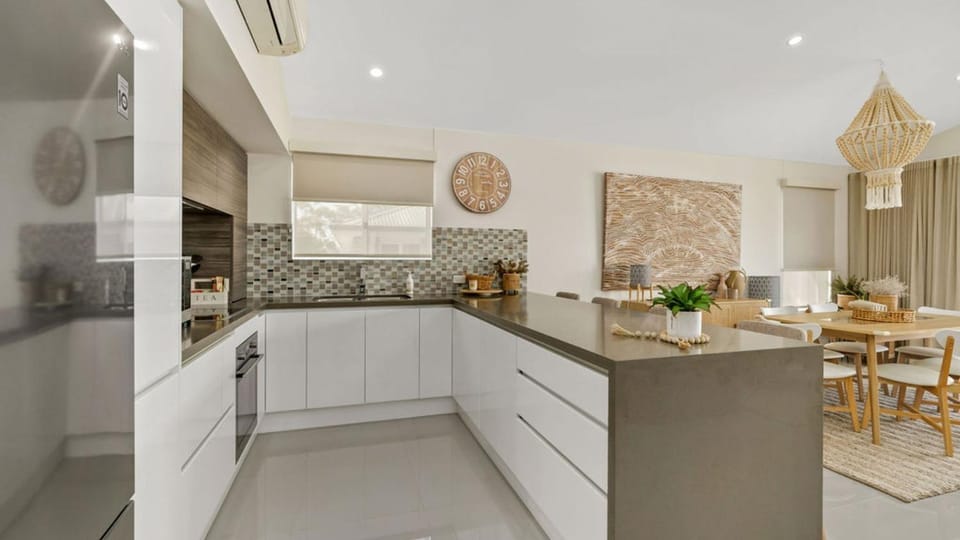 The Heart of Jervis by Book Jervis Bay Apartment in Huskisson