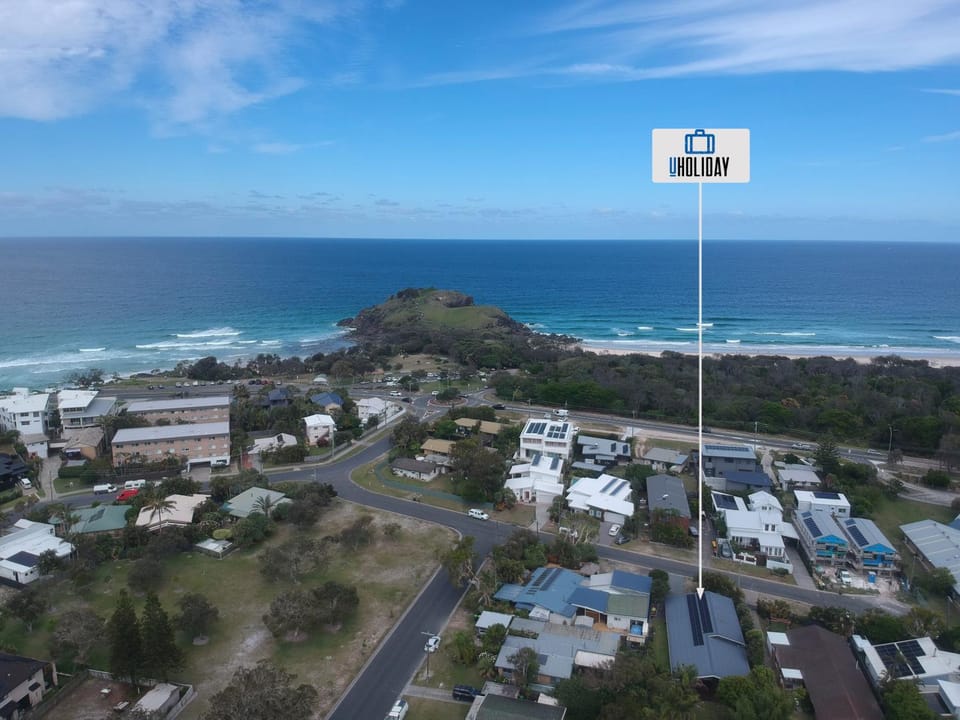 Neighbourhood, Bird's eye view, Beach