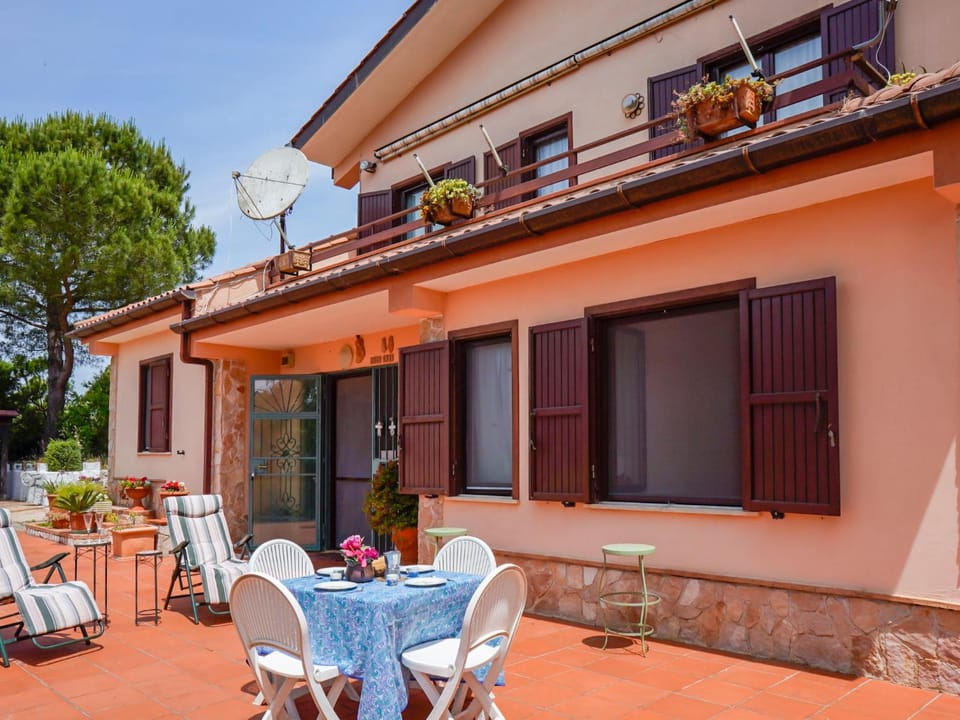 Villa Sunny by Interhome Villa in Lazio