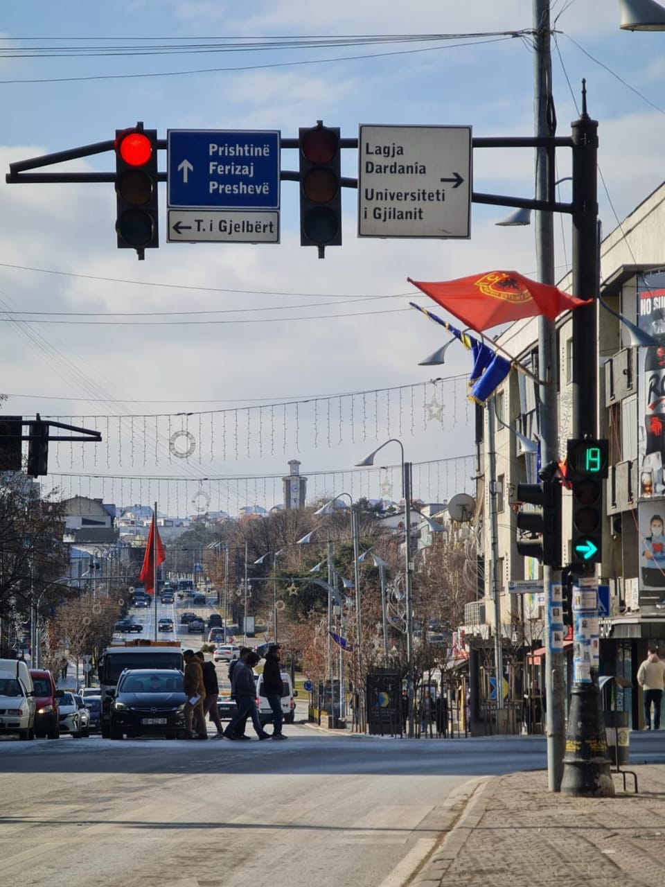 Property building, Day, Neighbourhood, Street view, Location, acessibility