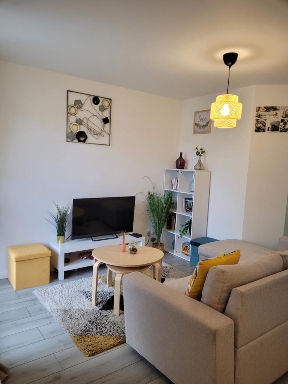 Cocooning House 212 Suite COSY SUNSHINE appartement Aeroport Paris Roissy CDG et Parc Asterix Apartment in Île-de-France