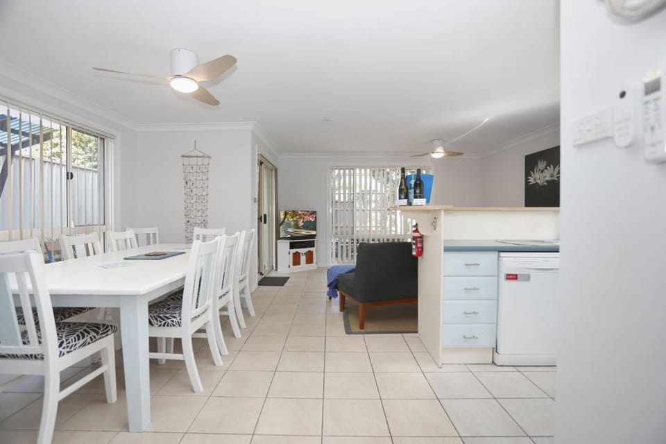 Bennett's Beach House House in Hawks Nest