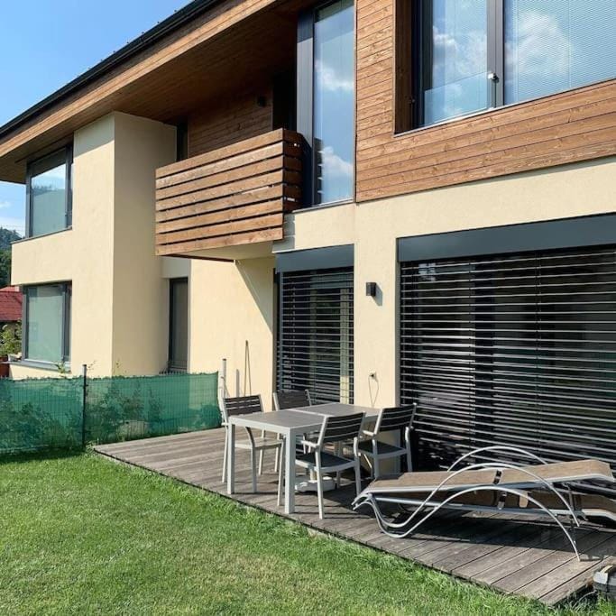 Garden, Balcony/Terrace