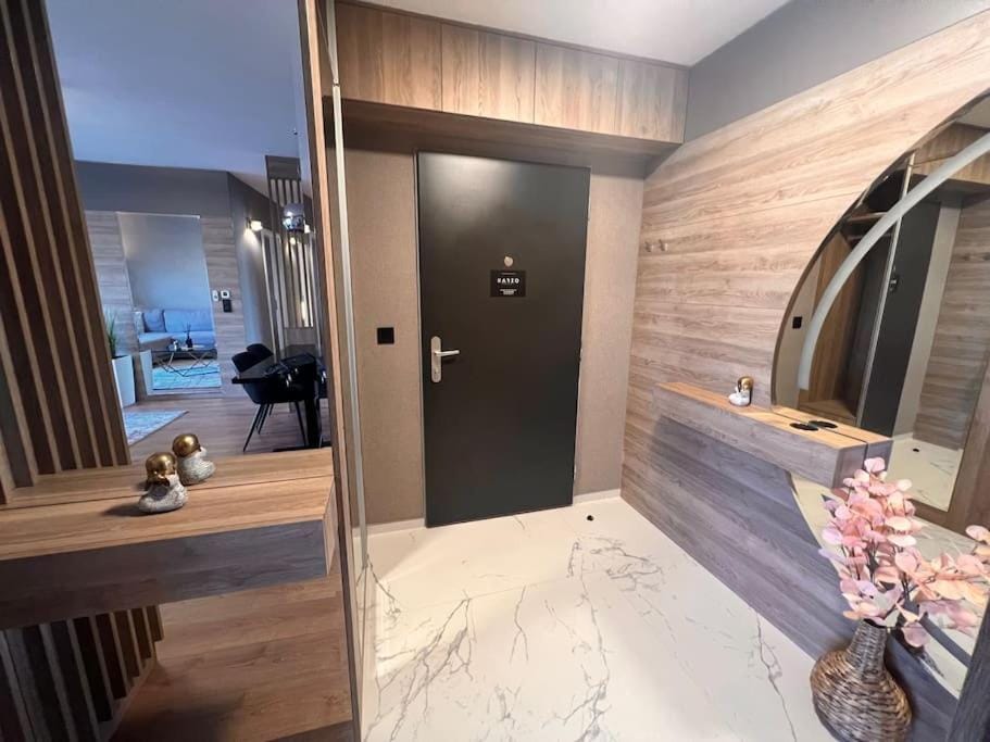 Karzo Property LK 601 Apartment in Budapest