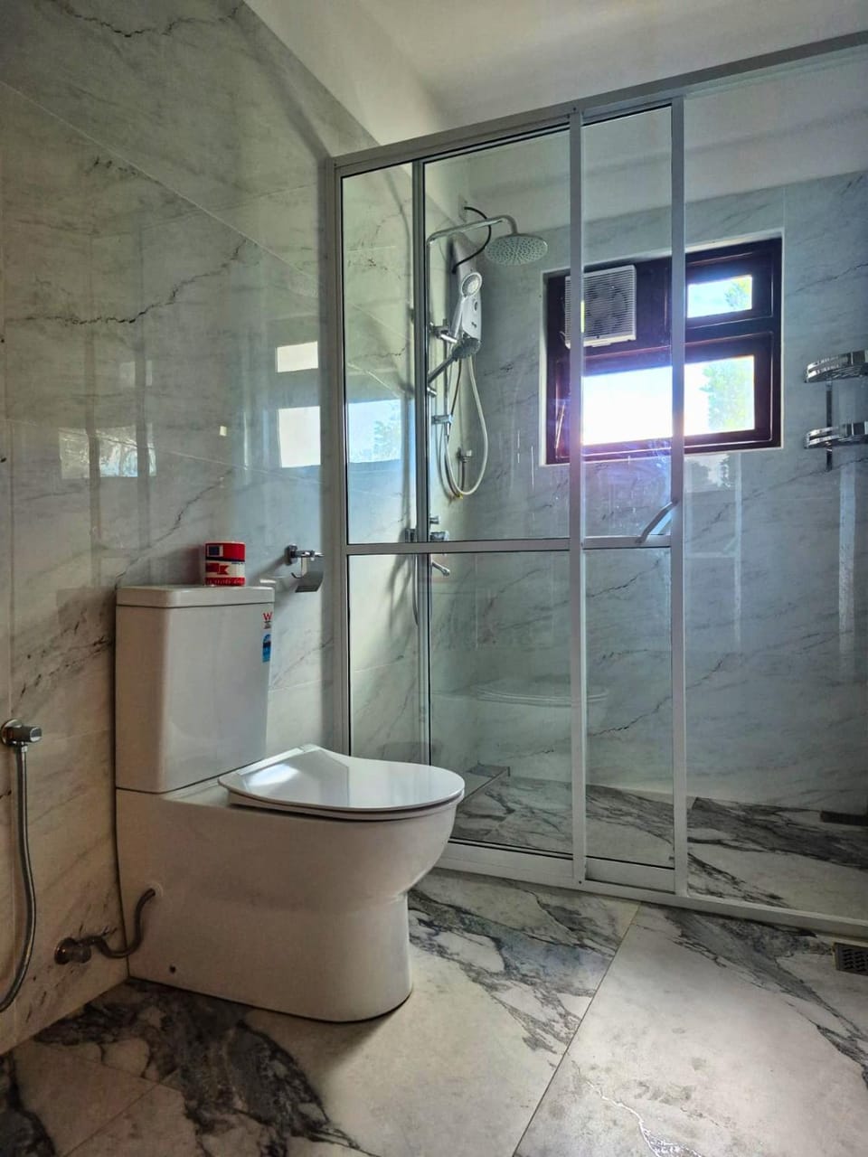 Shower, Toilet, Bathroom