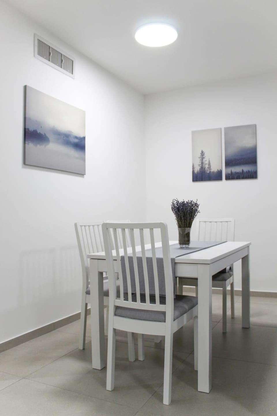 Living room, Seating area, Dining area, air conditioner