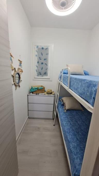 Bed, Bedroom, bunk bed