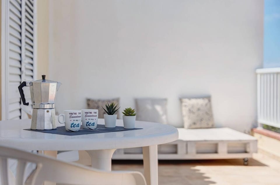 Restaurant/places to eat, Seating area