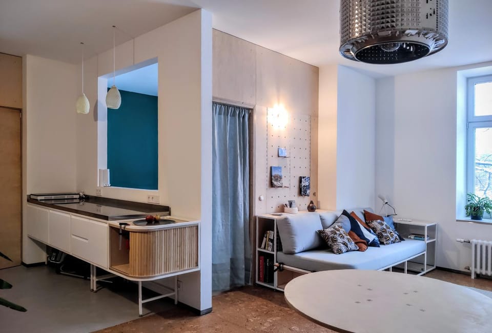 Kitchen or kitchenette, Living room