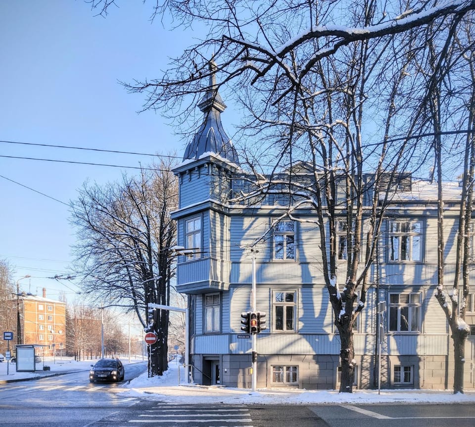 Property building, Winter, Street view, Location
