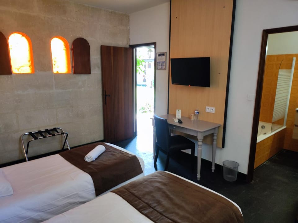 Hôtel et Appart'Hôtel Le Relais Du Val D'Orbieu Hotel in Occitanie