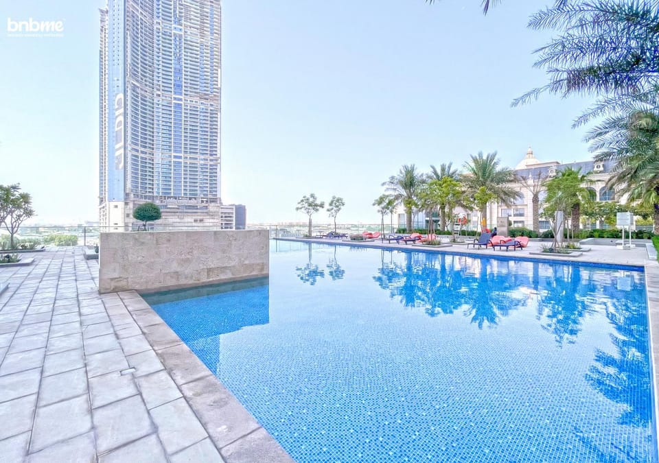View (from property/room), City view, Swimming pool