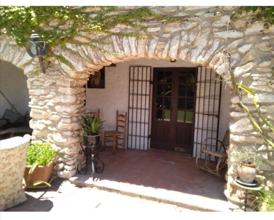 Facade/entrance, Day