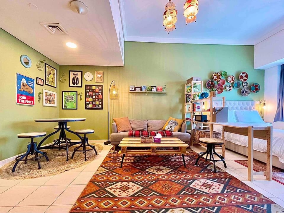 Living room, Dining area
