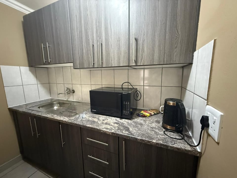 Coffee/tea facilities, Kitchen or kitchenette