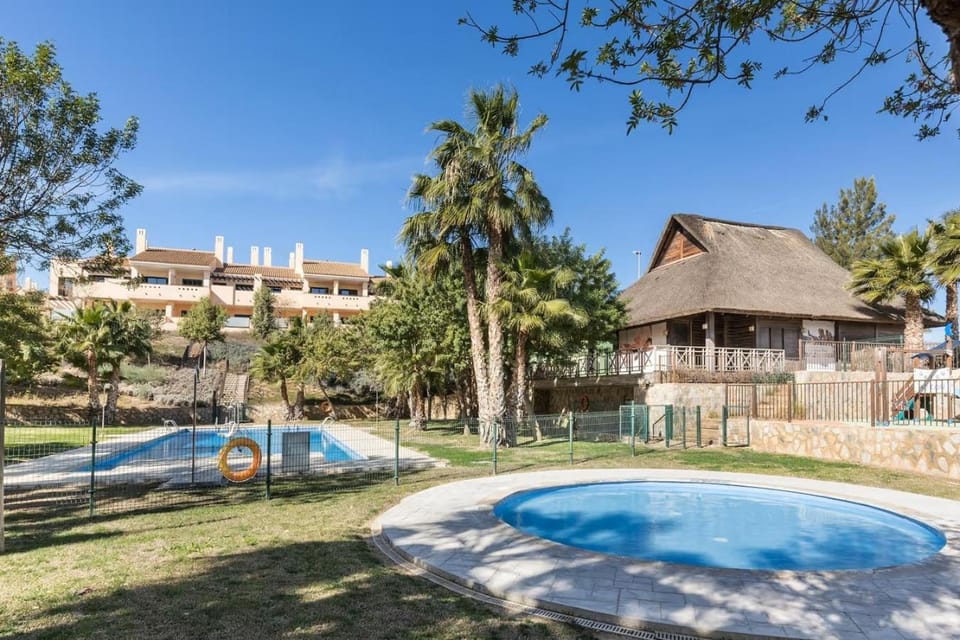 Property building, Swimming pool