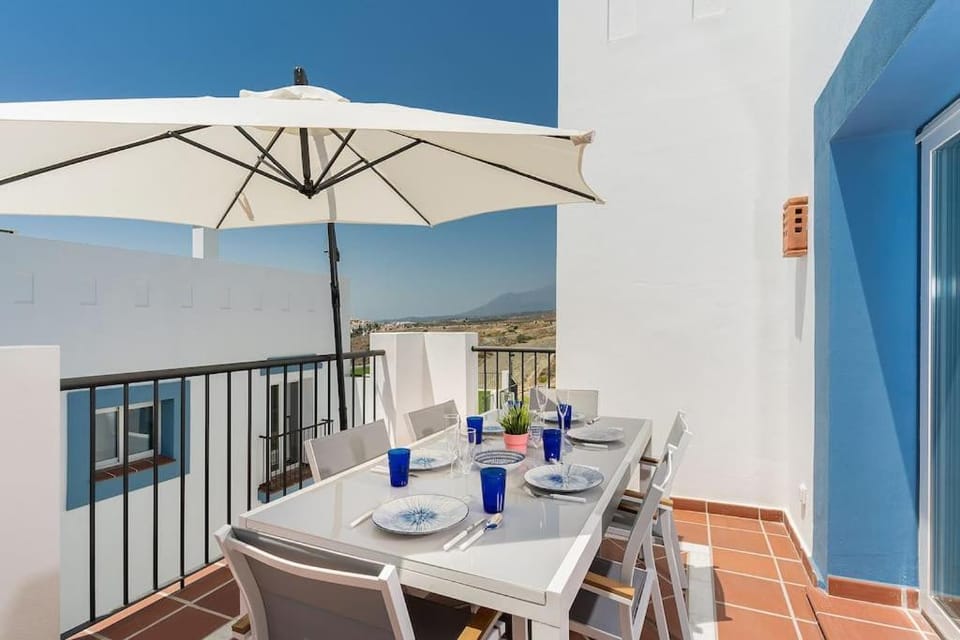 Balcony/Terrace, Dining area