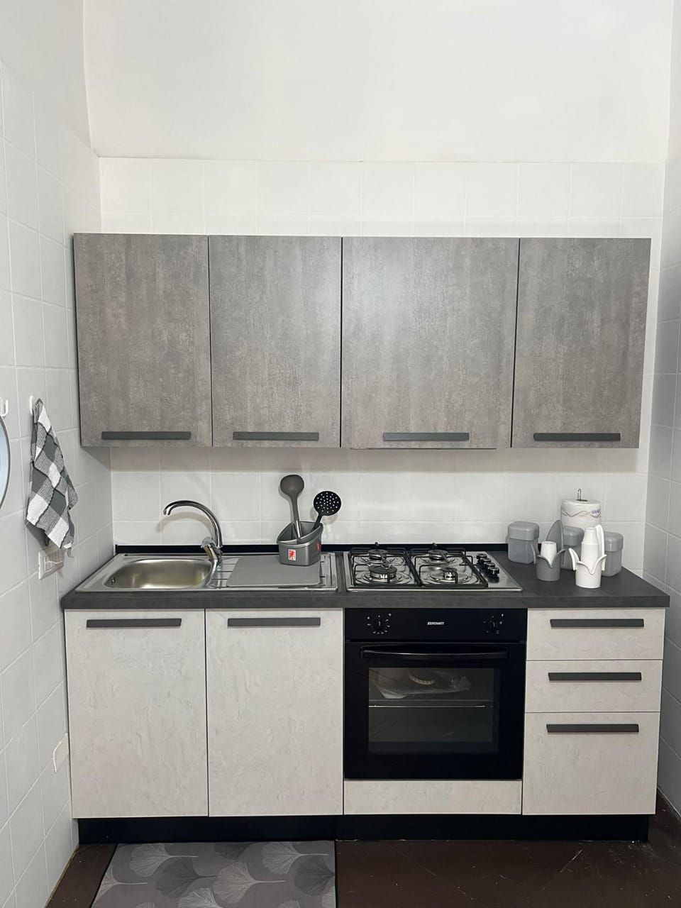 Kitchen or kitchenette, pet friendly
