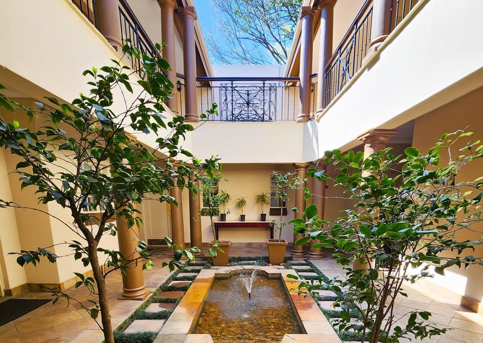 Property building, Patio, Spring, Day, Garden, Garden view