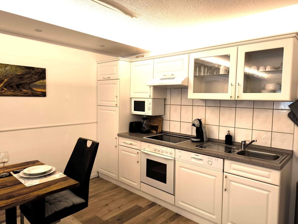 Fewo BUDDY, 2 große Zimmer mit Balkon Apartment in Baden-Württemberg