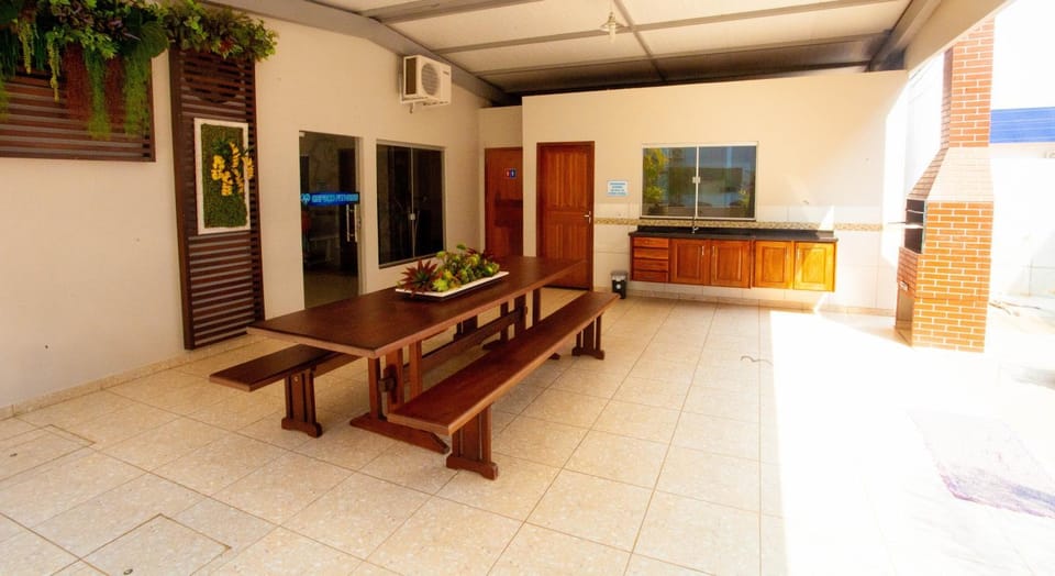 BBQ facilities, Kitchen or kitchenette, Communal kitchen