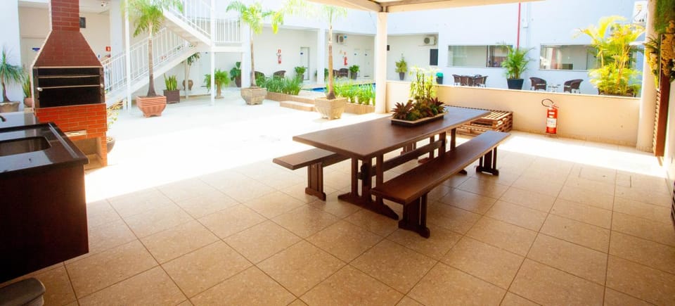 BBQ facilities, Communal kitchen
