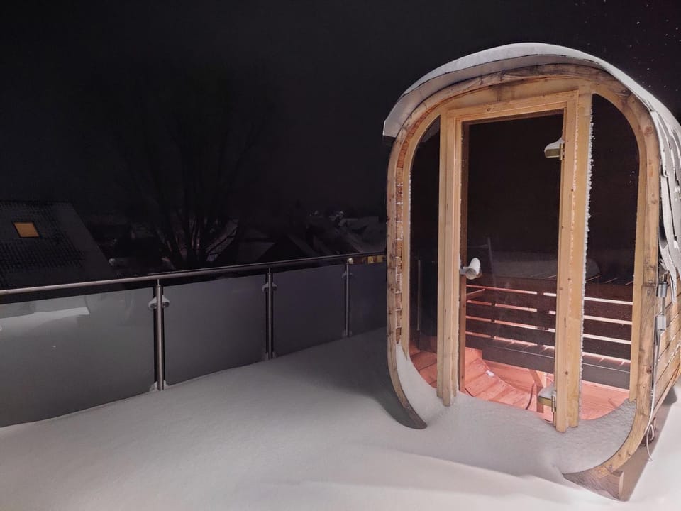 Winter, Sauna, Balcony/Terrace