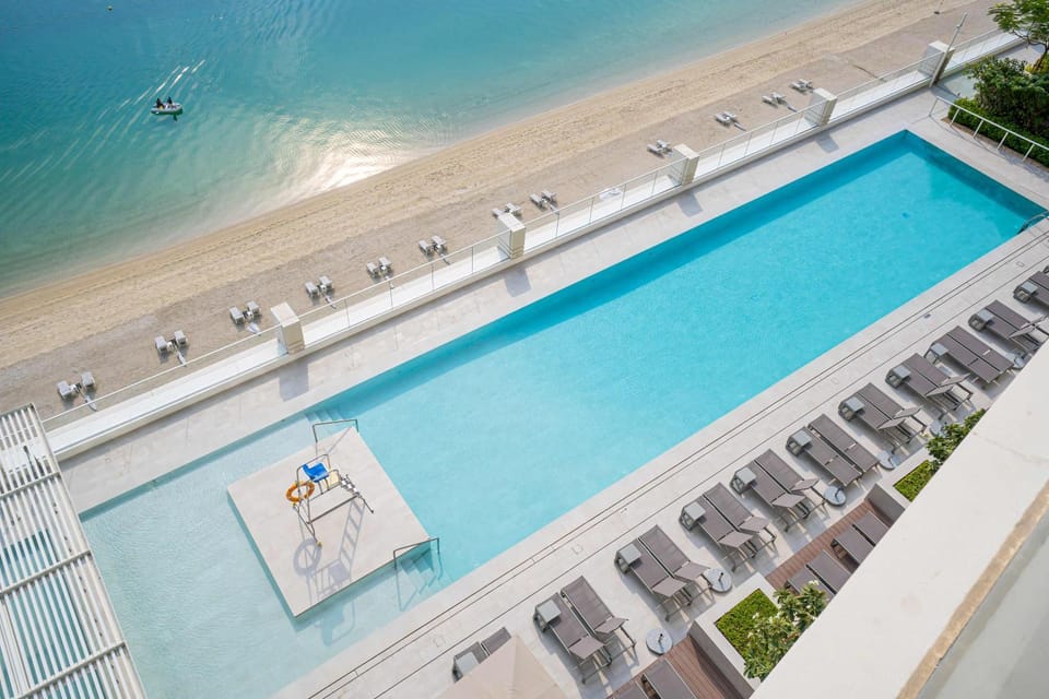 Beach, Swimming pool