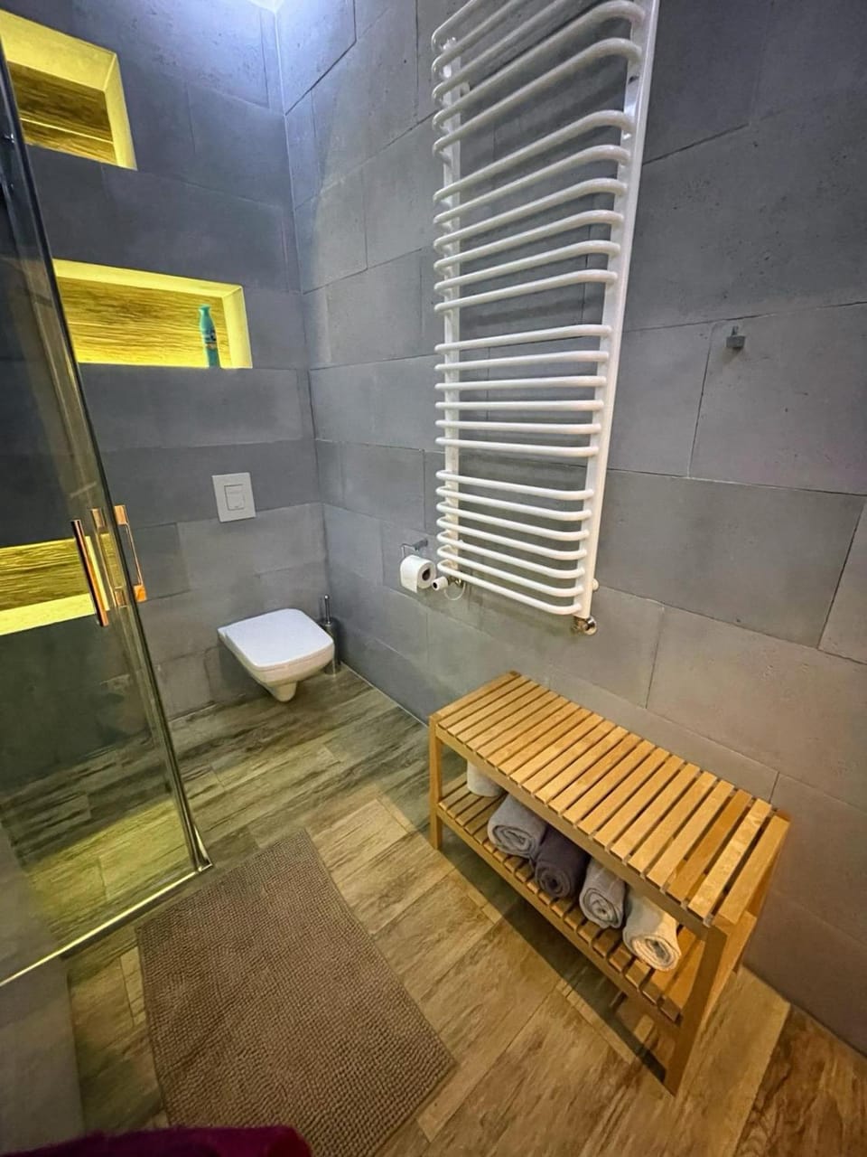 Shower, Bathroom, towels