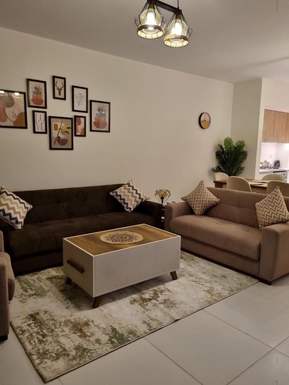 Living room, Seating area