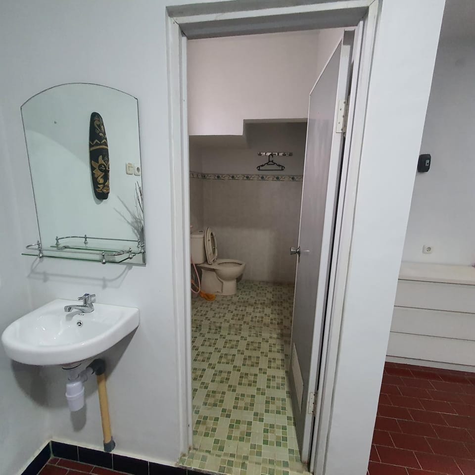 Toilet, Bathroom