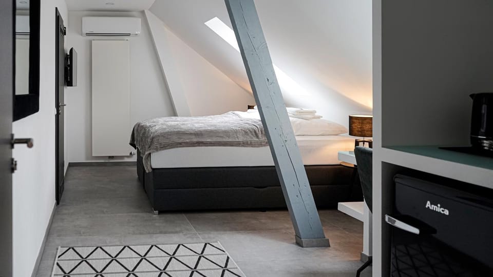 Si-View Doppelzimmer Siegen Zimmer 15 - Hotel Bed and Breakfast in Siegen