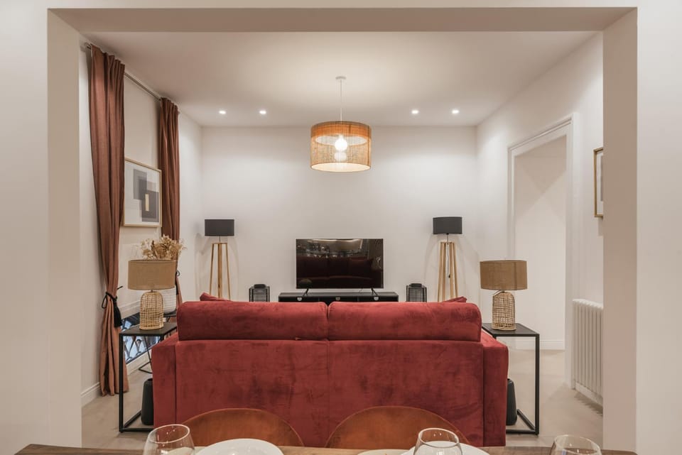 Communal lounge/ TV room, TV and multimedia