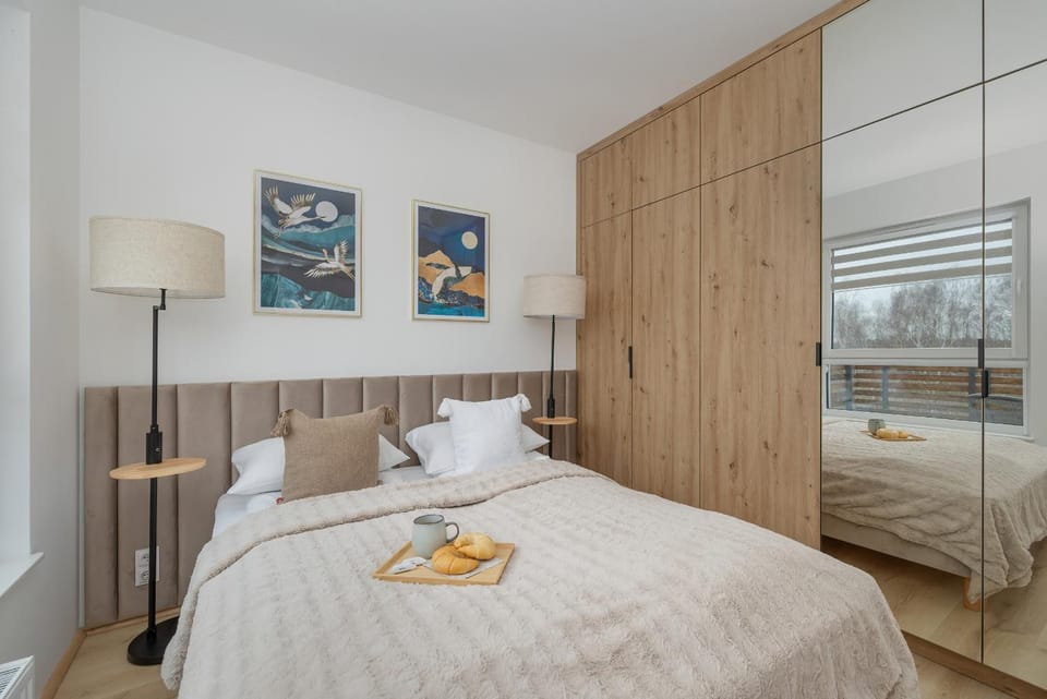 Bed, Photo of the whole room, Bedroom, towels, wardrobe