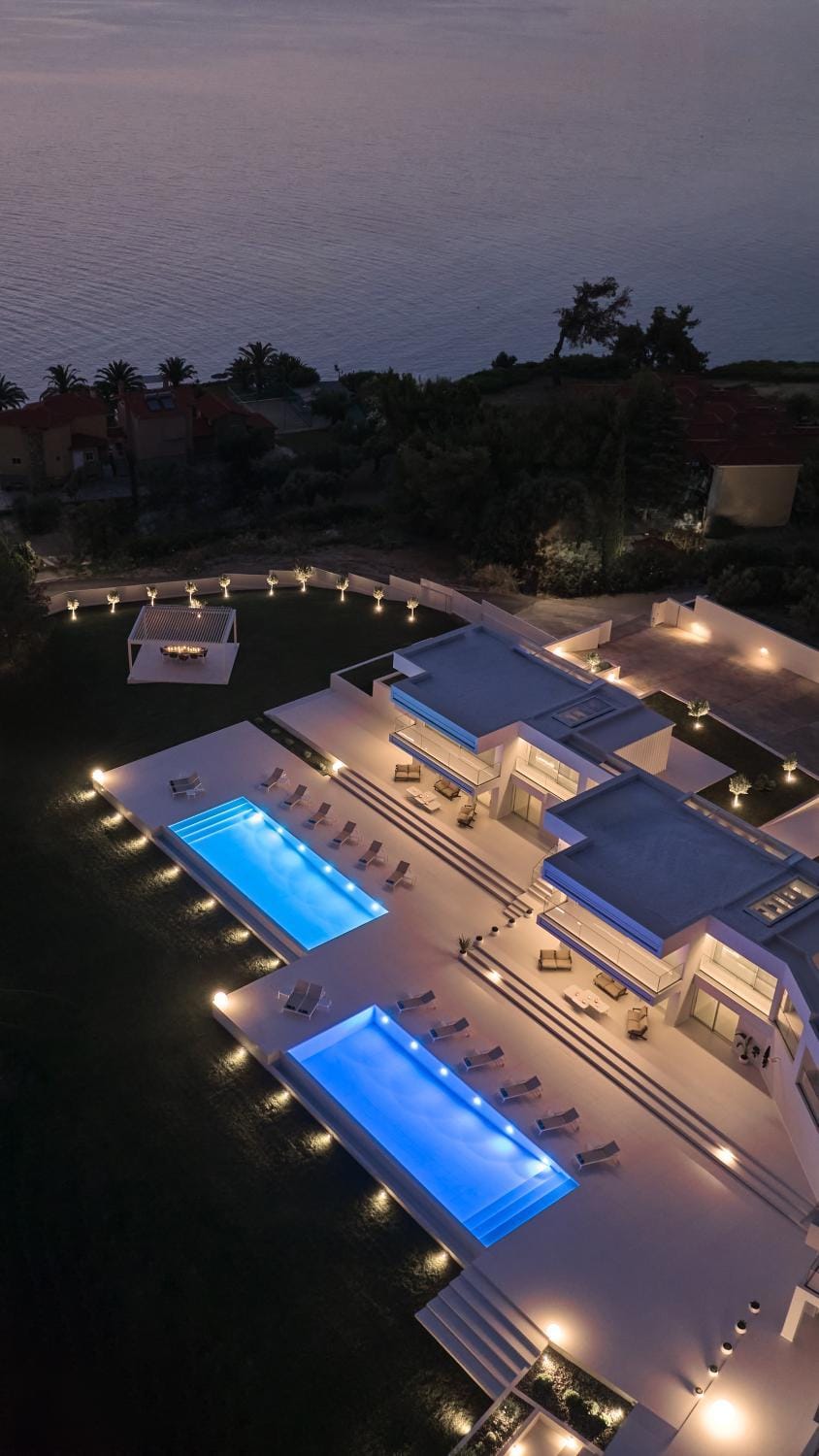 Property building, Night, Bird's eye view, Pool view, Swimming pool, Swimming pool