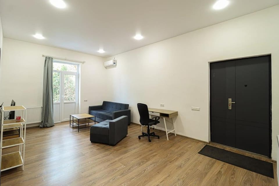 Cozy Central Apartment By Wehost Apartment in Tbilisi, Georgia
