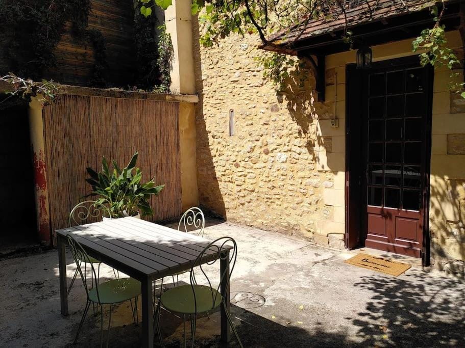 Garden, Balcony/Terrace
