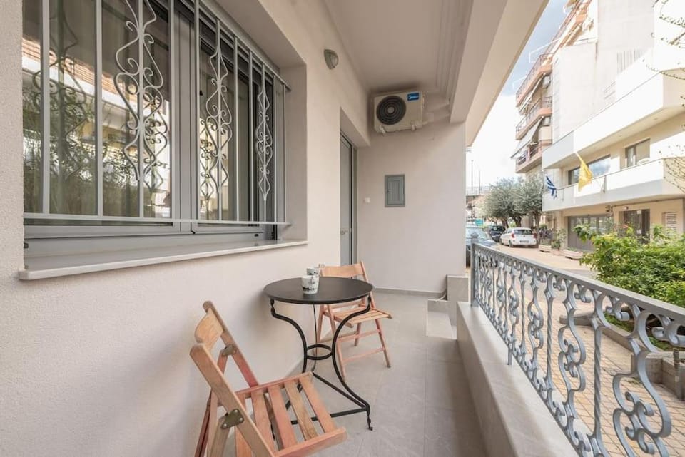 City Nexus Family 2BD residence Kolonos, Athens Apartment in Athens