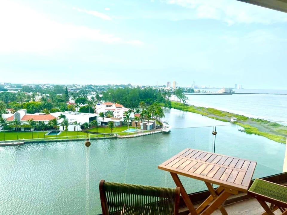 Natural landscape, Balcony/Terrace, River view, Sea view