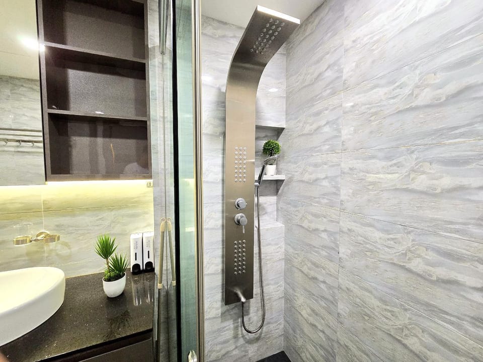 Shower, Bathroom