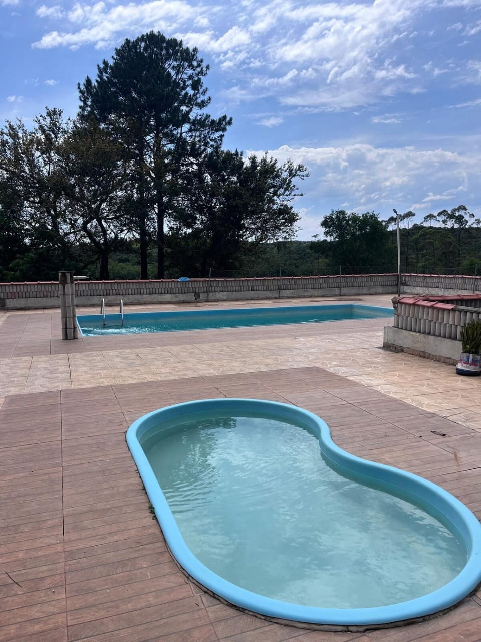 Day, Swimming pool