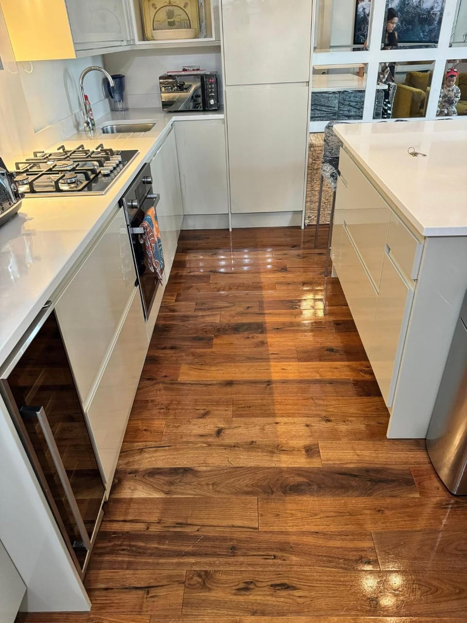 Stunning Holland Park 2 BR - sleeps 6 Apartment in City of Westminster