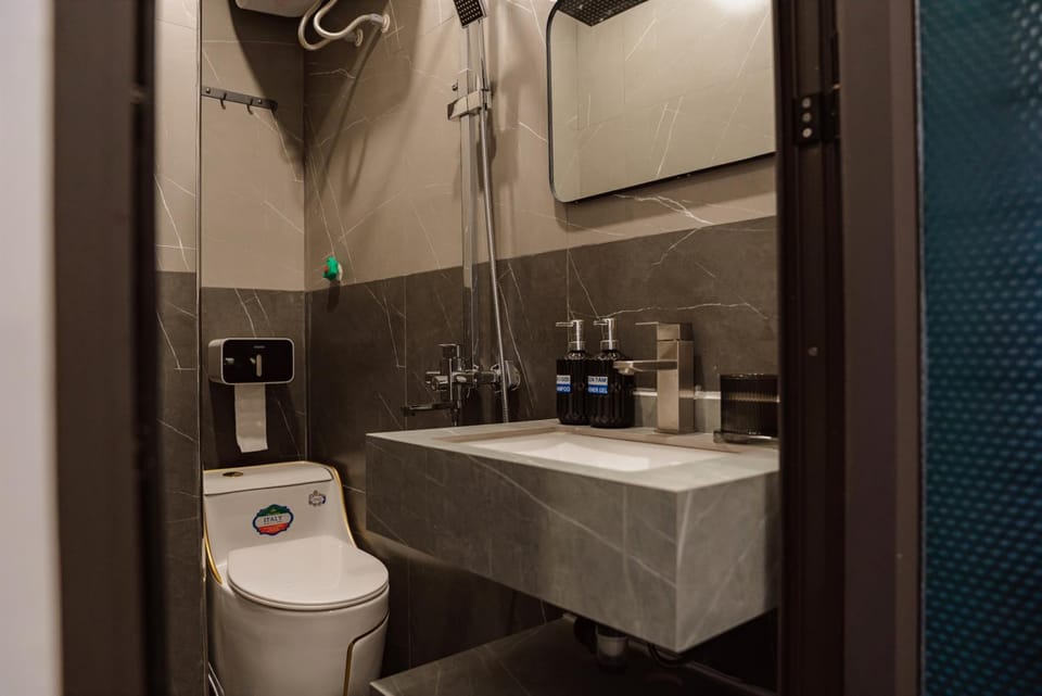 Toilet, Bathroom